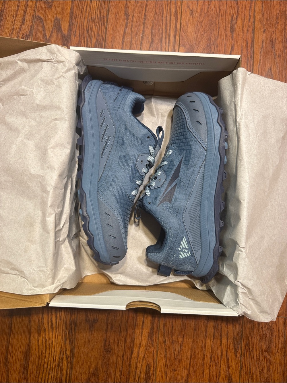 Altra Lone Peak 6- size 7.5 wide